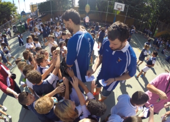 Manzano y Gatell, en la firma de autógrafos.